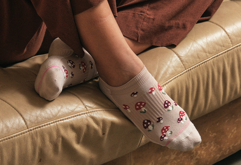 Compression Socks for Seniors: Enhancing Mobility and Comfort