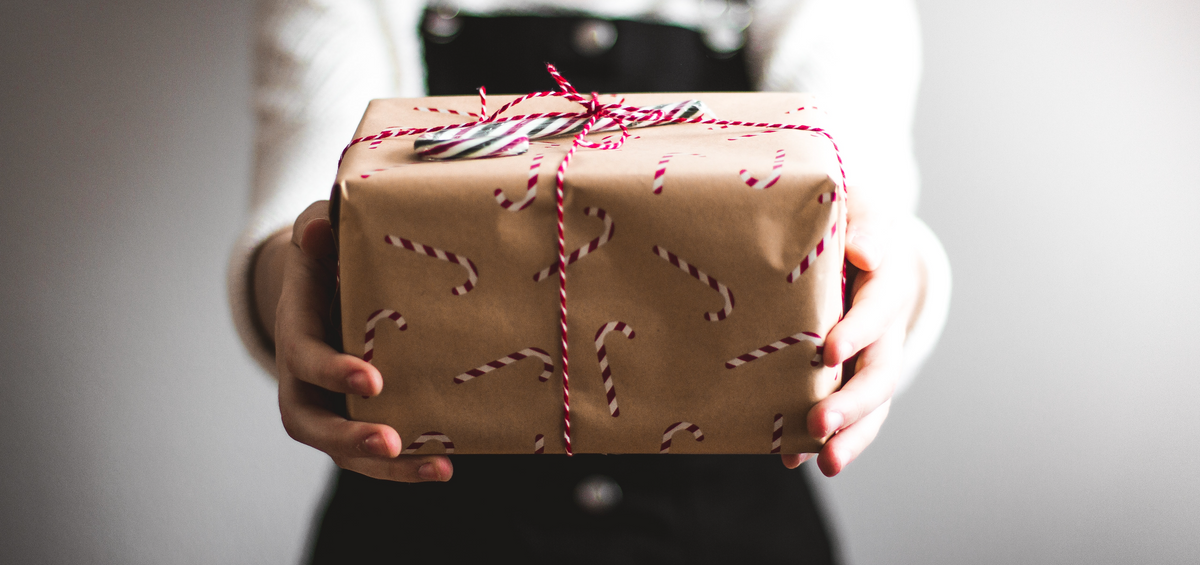 Thoughtful Christmas gifts for workaholic friends — Dr. Motion blog cover
