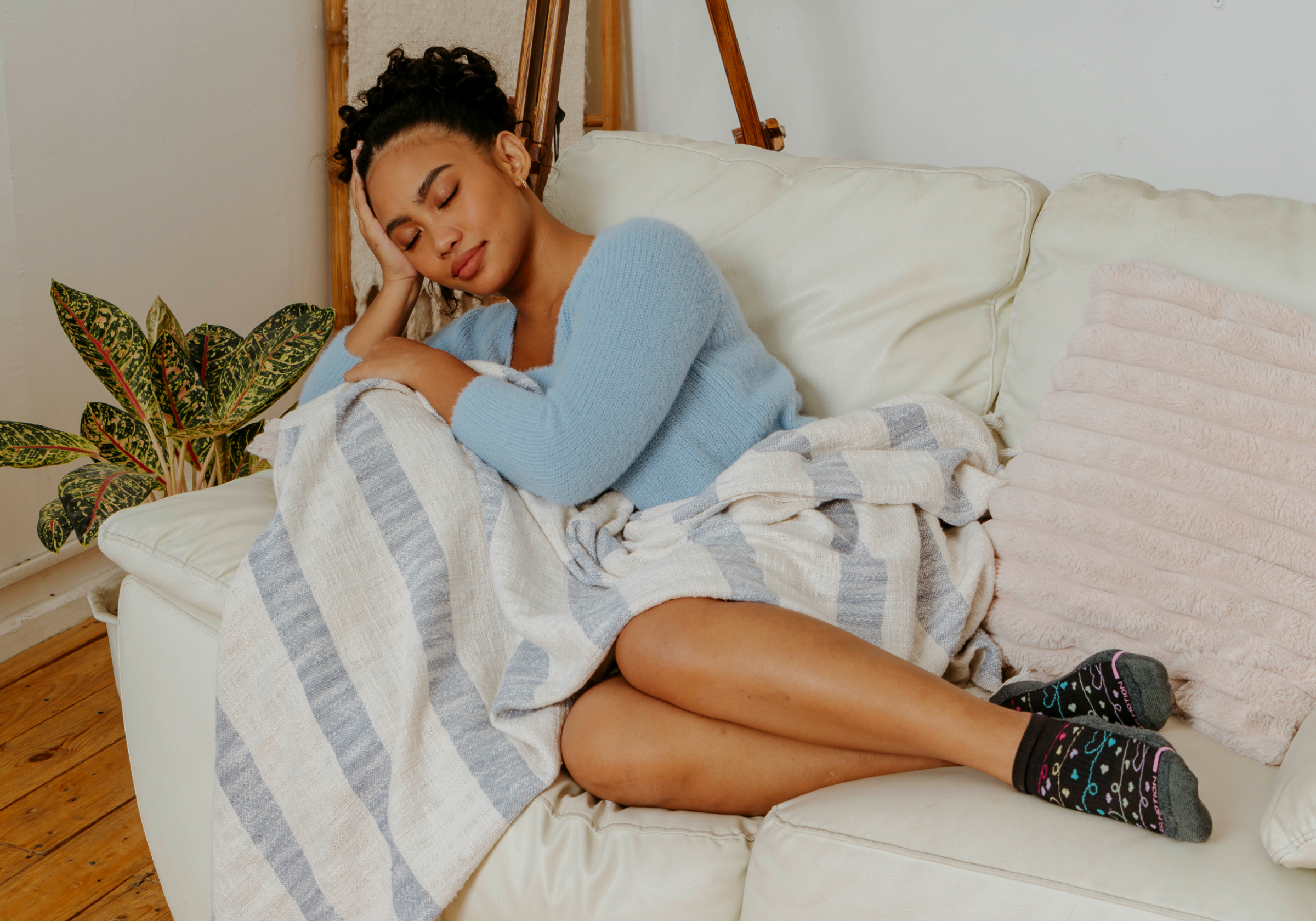 Benefits Of Sleeping With Socks On During The Winter Season