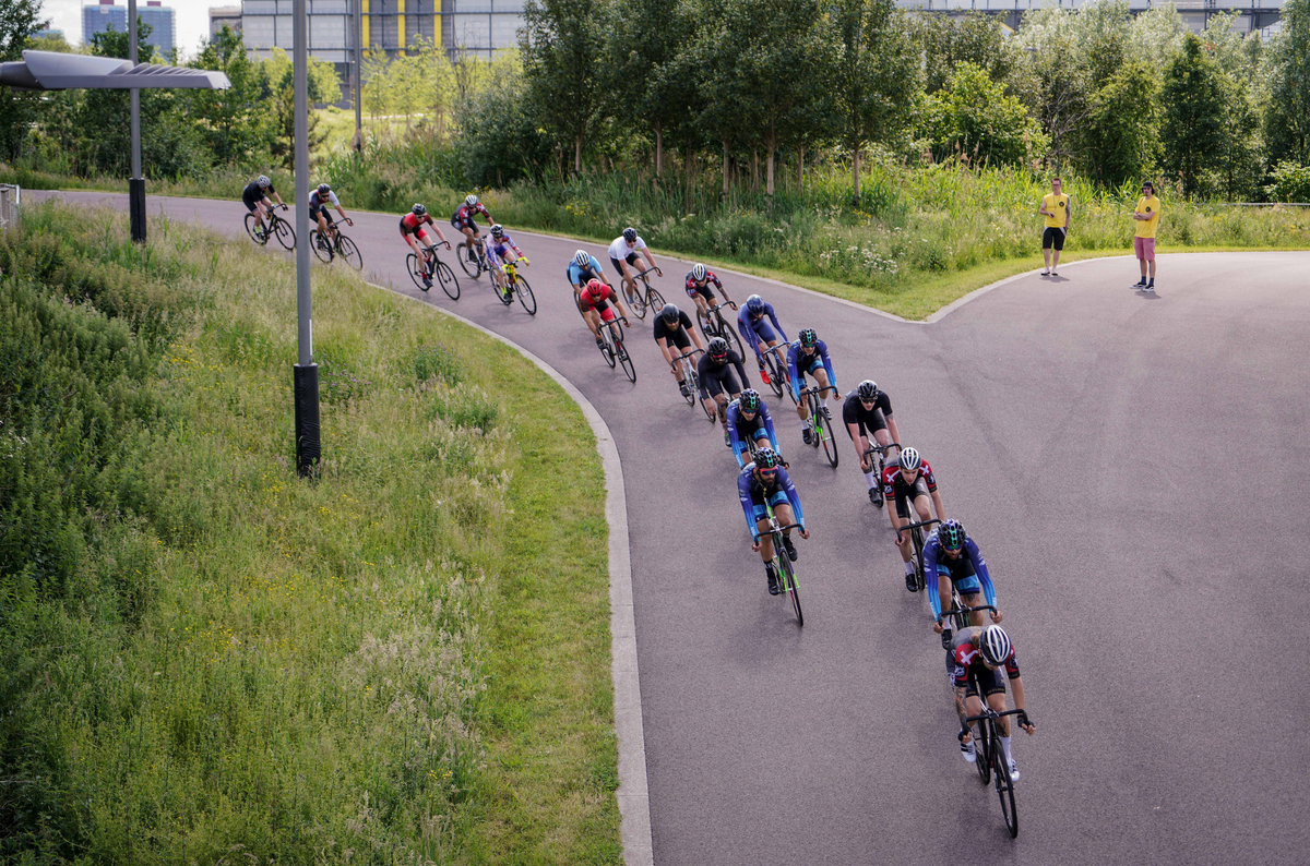 Cyclist wearing compression socks — Dr. Motion blog cover