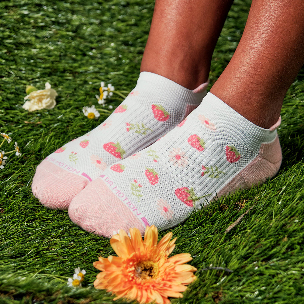 Strawberry Garden | Ankle Compression Socks For Women