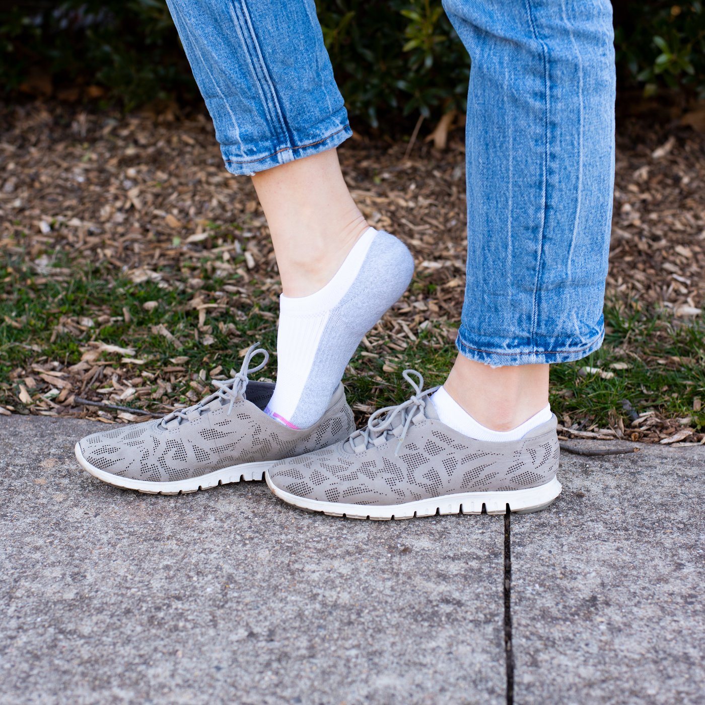 Benefits of Athletic Shoes and Socks