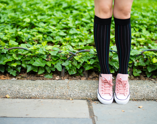 How Compression Socks Combat Varicose Veins & Leg Swelling