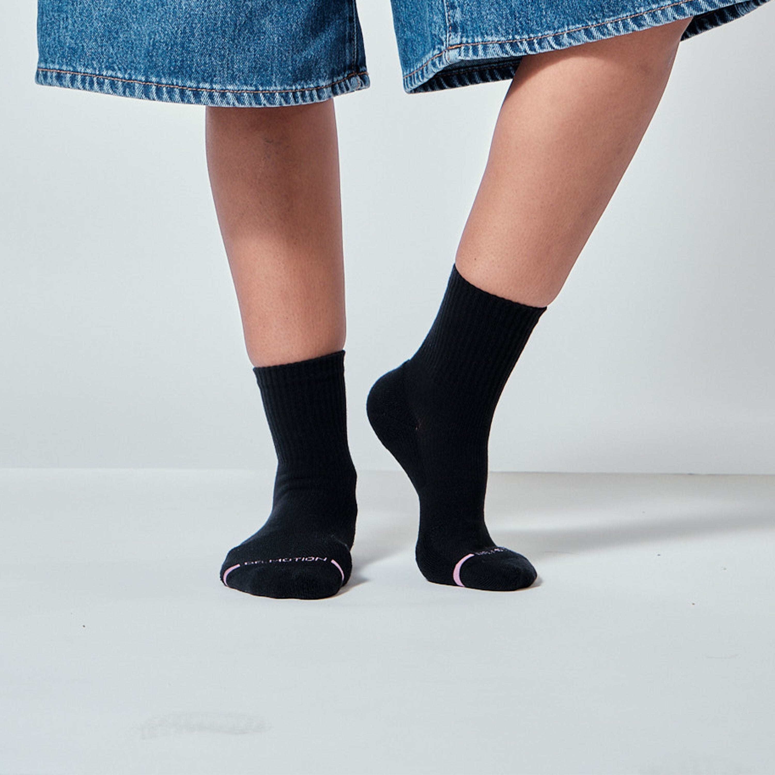 Ribbed | Mid-Crew Compression Socks For Women