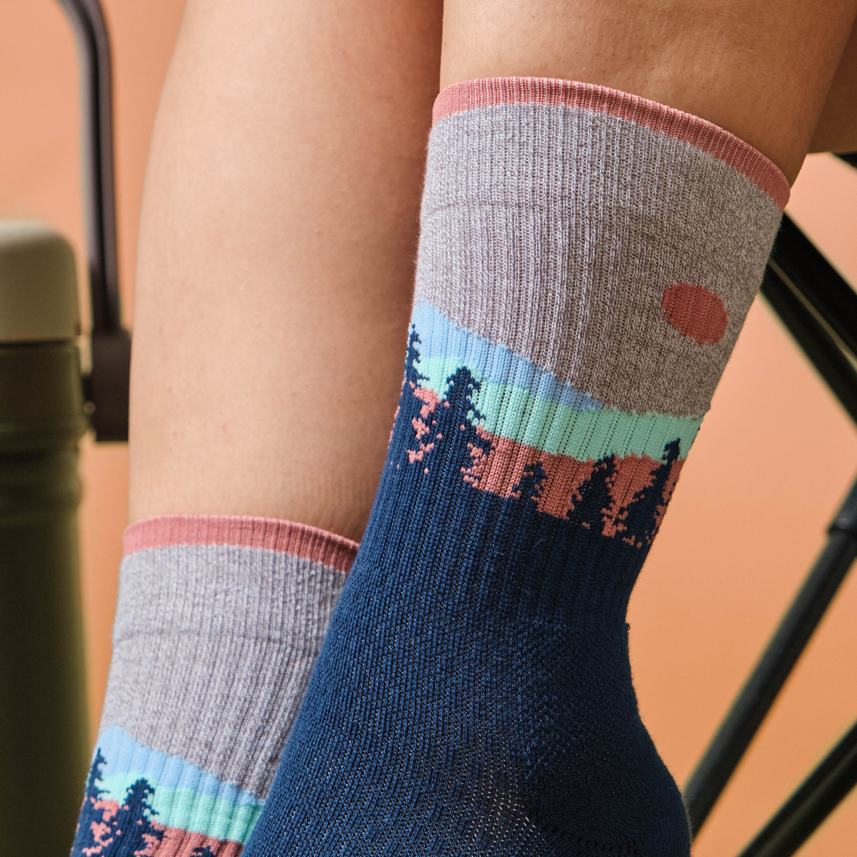 Wood Scene | Compression Outdoor Medium Weight Crew For Women
