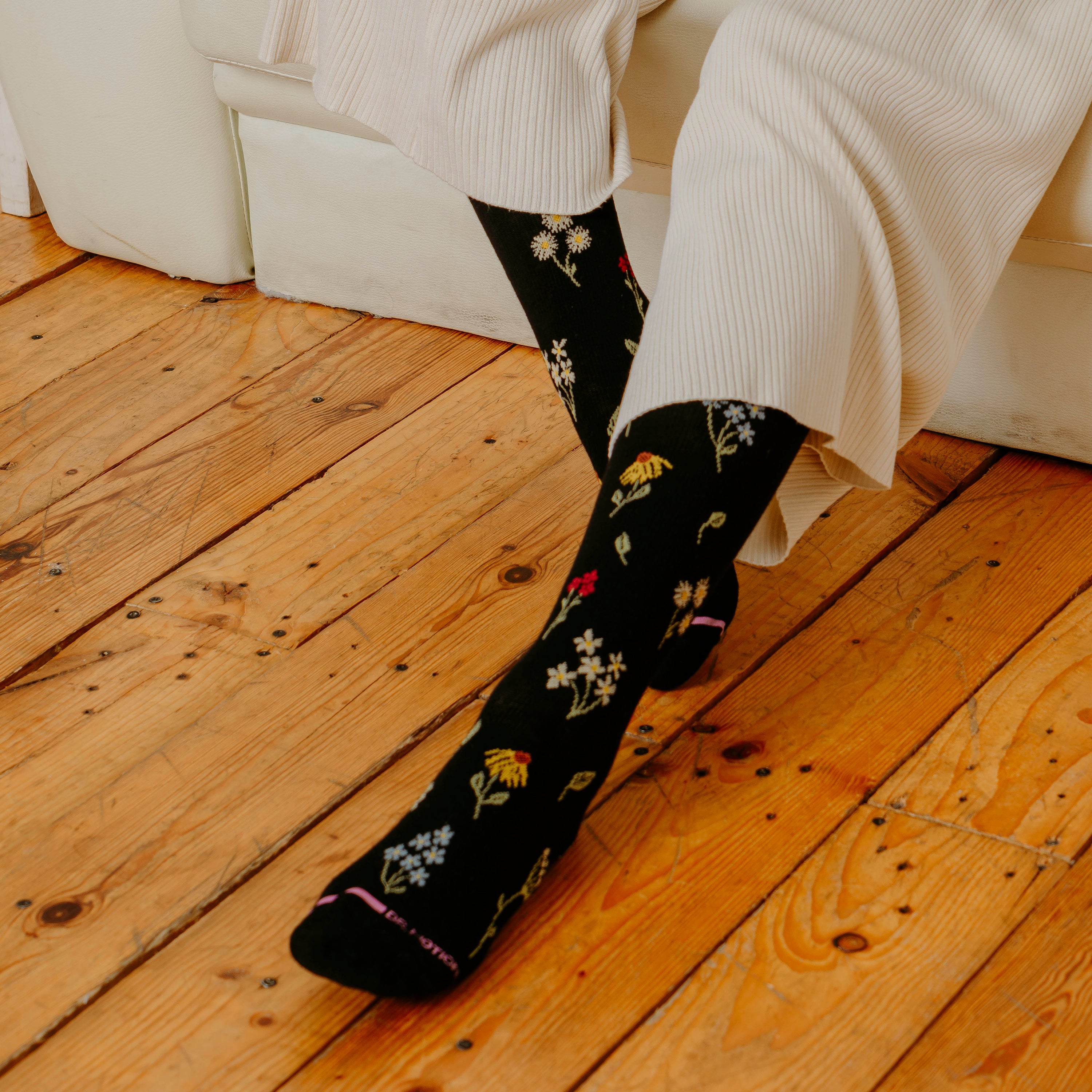 Wildflowers | Knee-High Compression Socks For Women
