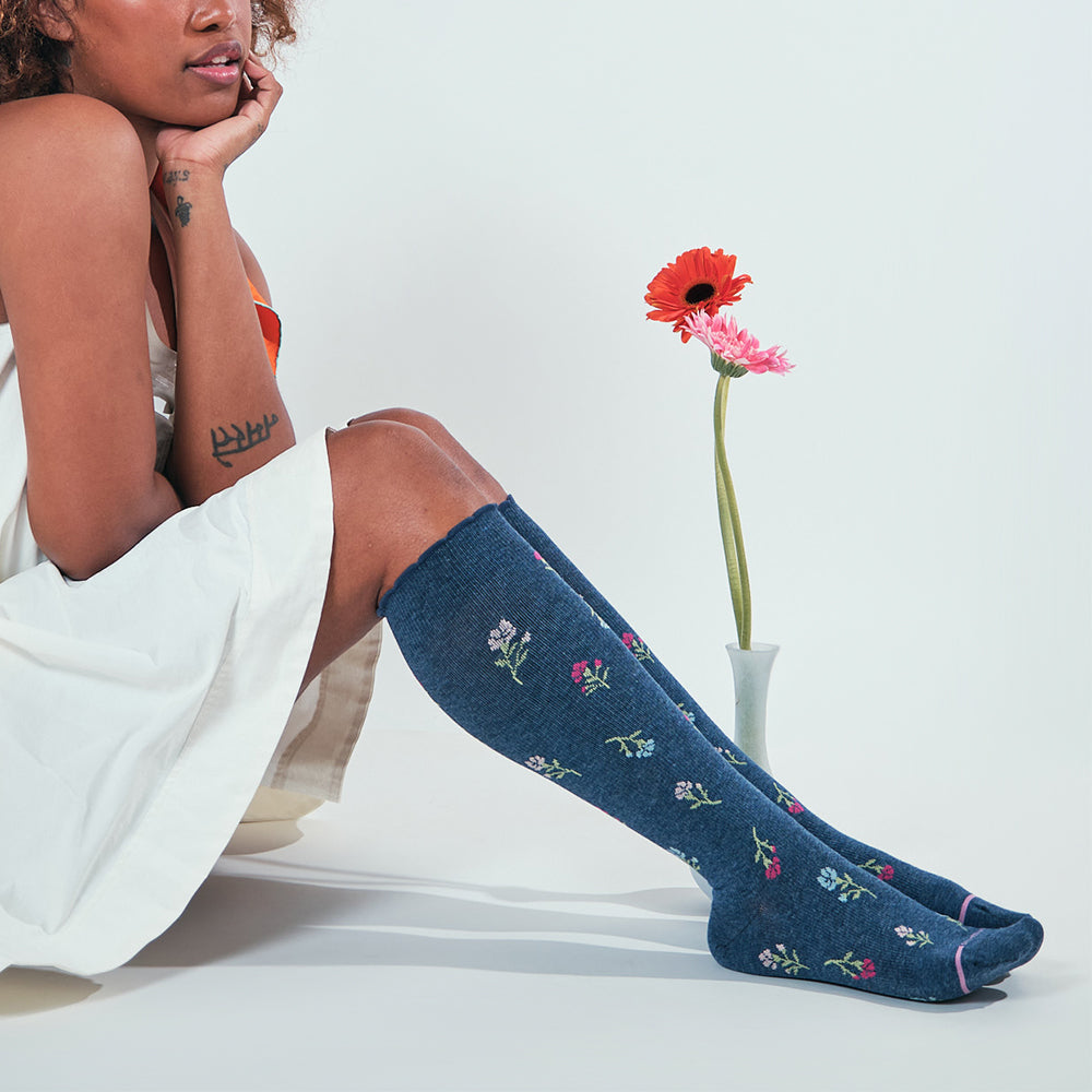 Carnation | Knee-High Compression Socks For Women