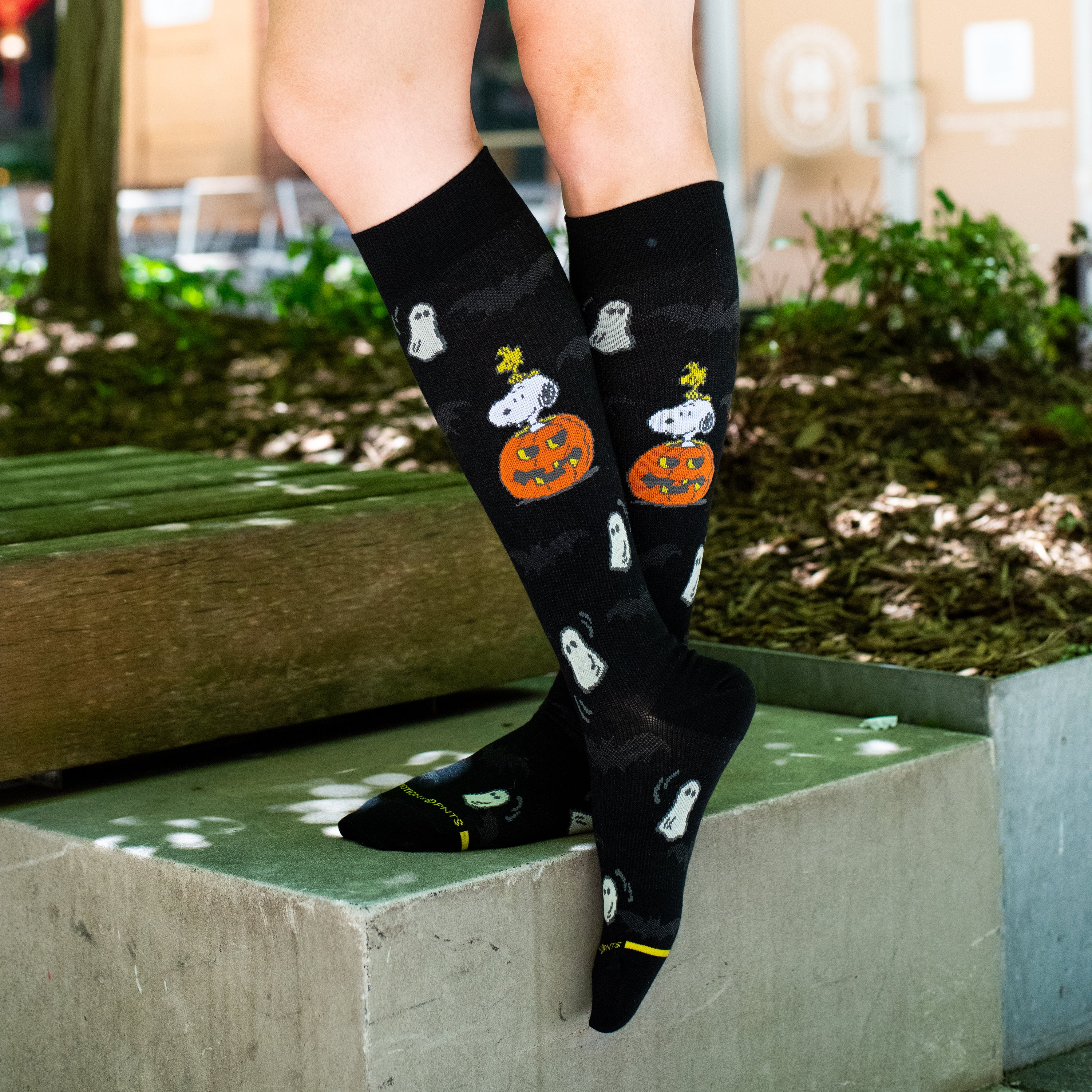 Peanuts Halloween Ghosts | Knee-High Compression Socks For Women