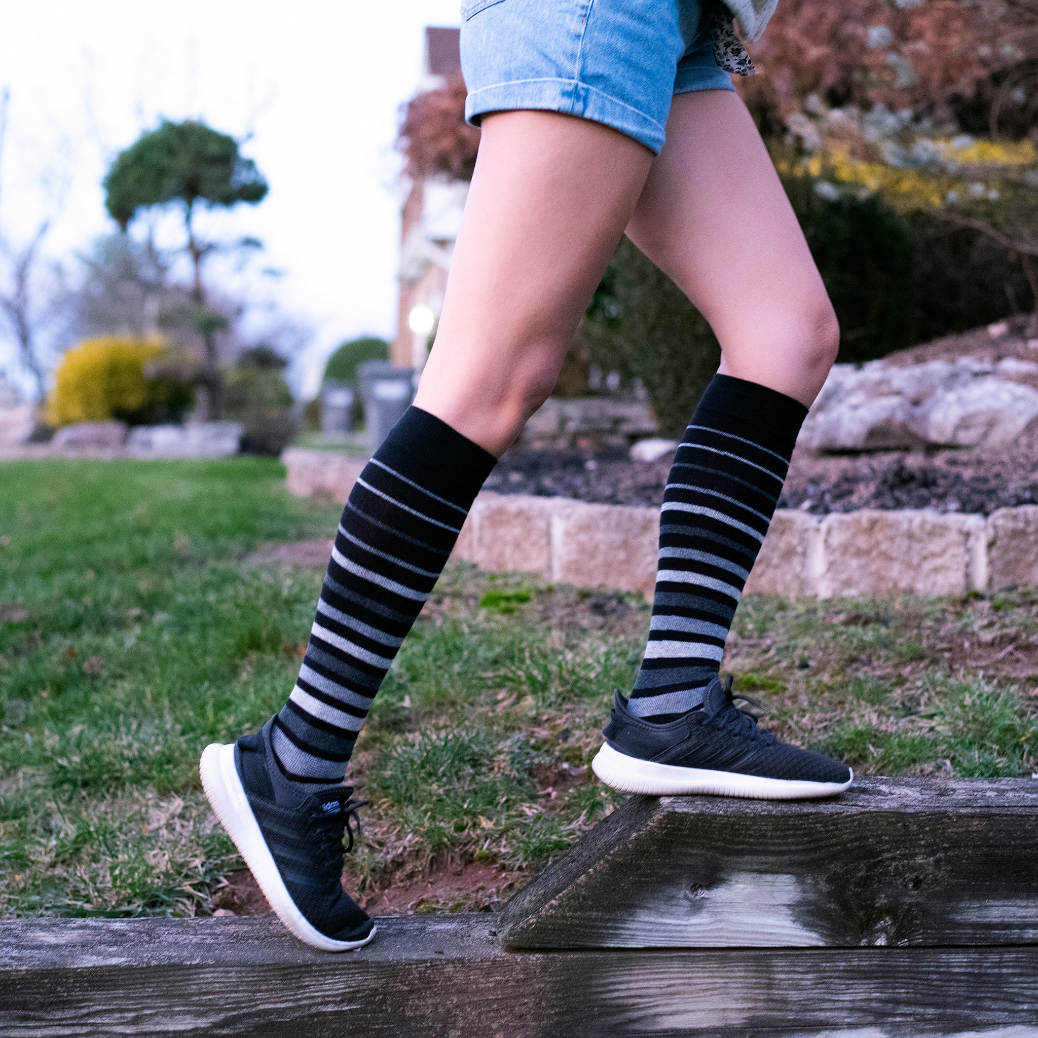 Block Stripes | Knee-High Compression Socks For Women